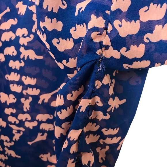 Peaches N Cream Blue Animal Print Blouse Approx Medium - Picture 11 of 11
